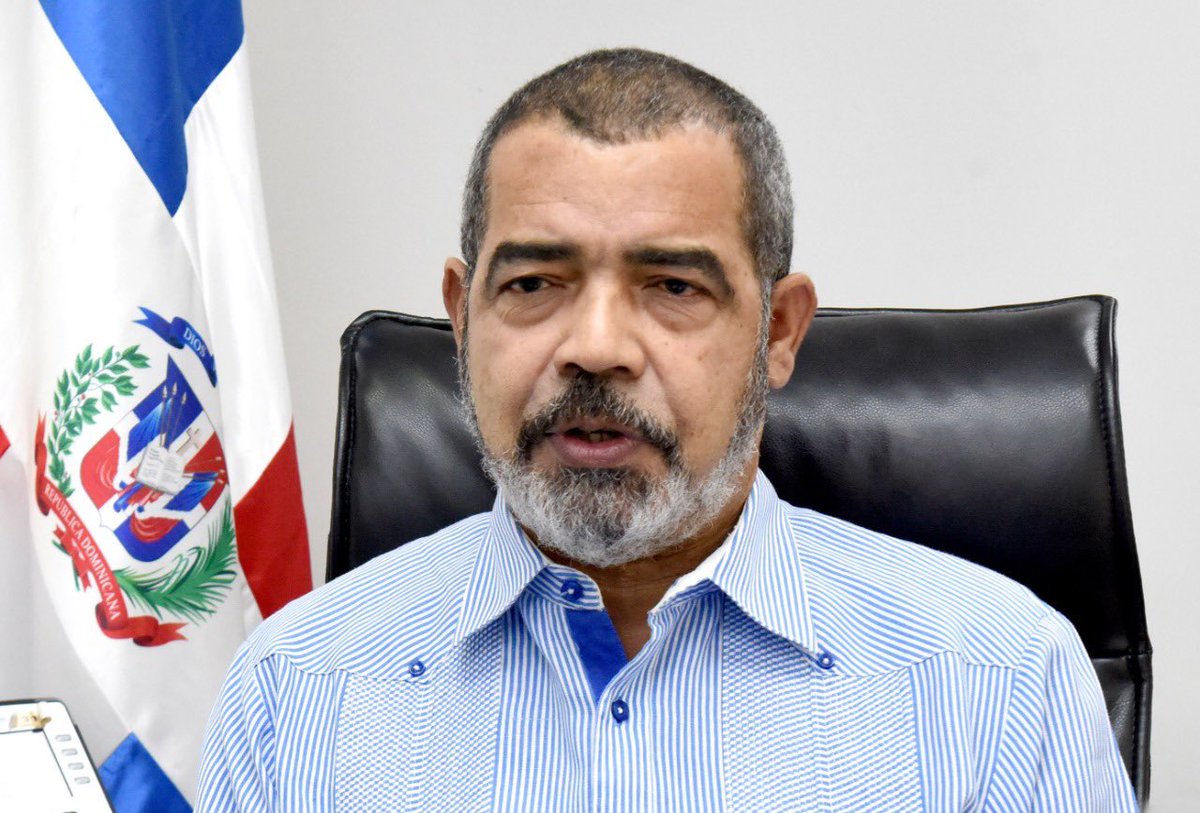 Rolando Reyes 🇩🇴